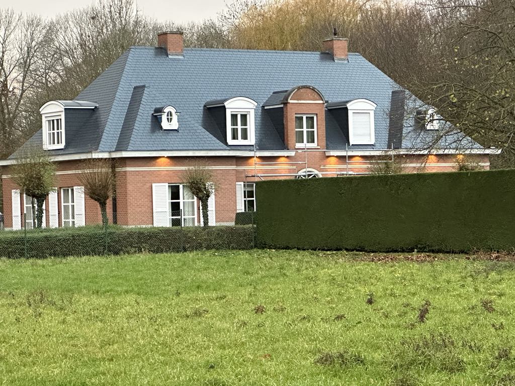 Hellende daken werken